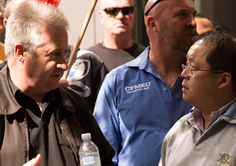 Workers unpaid on Bendigo hospital project demand answers from Lend Lease