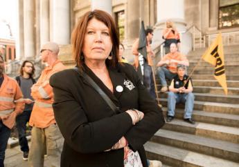 Union and widow of worker killed on Royal Adelaide Hospital site call for new safety commissioner for SA, mandatory coronial inquests, and ban on government contracts